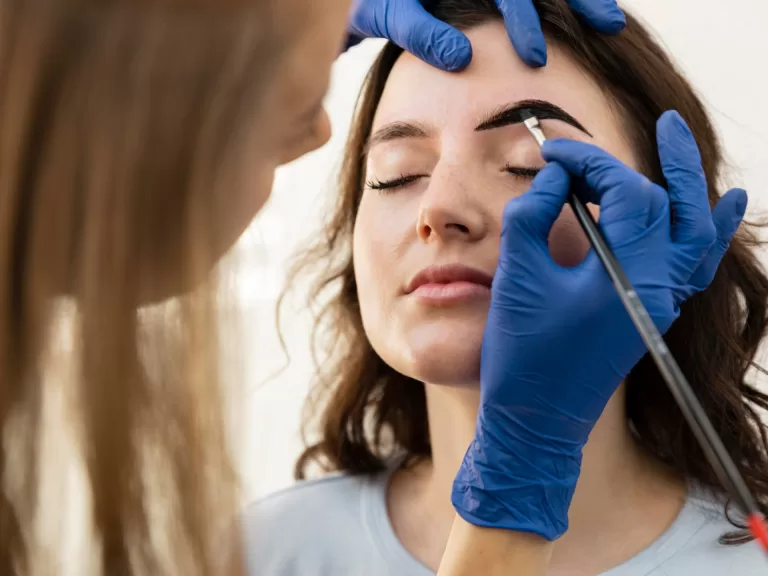 Henna de sobrancelha